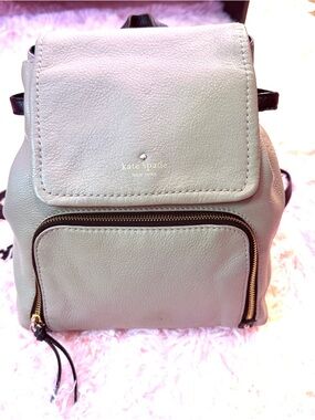 KATE SPADE Cobble Hill Charley leather backpack. 🤍🖤🤎